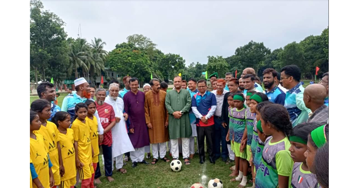 কাজিপুরে  বঙ্গবন্ধু  ও  বঙ্গমাতা  শেখ  ফজিলাতুন্নেছা  মুজিব  গোল্ডকাপ  ফুটবল  টুর্নামেন্টের  ফাইনাল  খেলা  অনুষ্ঠিত