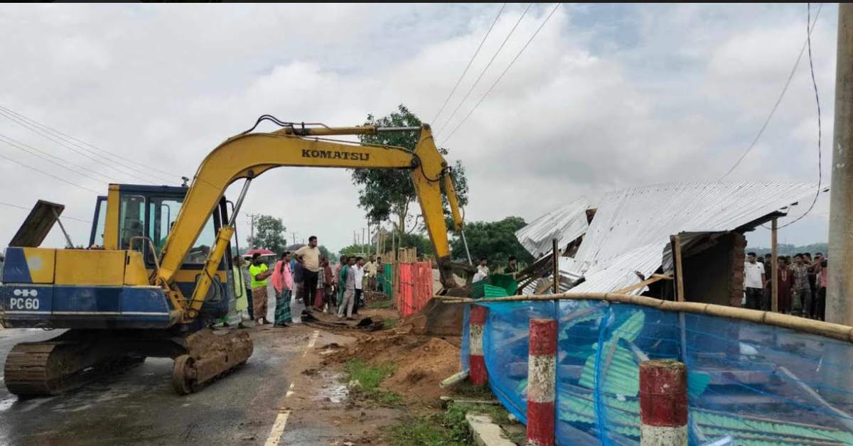 নালিতাবাড়ীতে অবৈধ স্থাপনা উচ্ছেদে অভিজানঃ