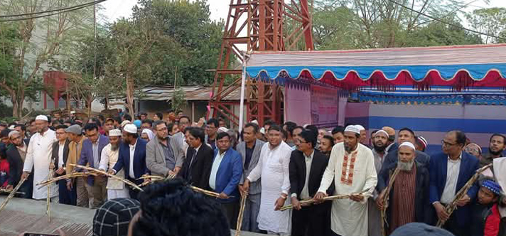 লোকসানের বোঝা মাথাই নিয়েই জয়পুরহাট চিনিকলে আখ মাড়াই শুরু