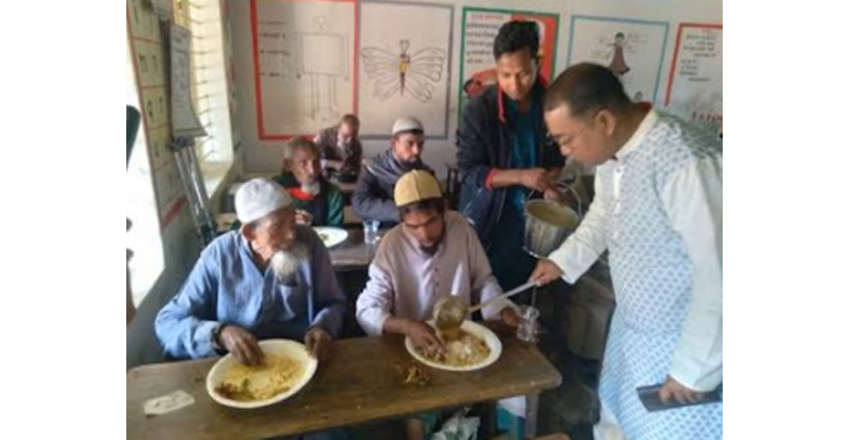 ধামইরহাটে” মানব সেবা”সংগঠন   উদযাপন   করলো ব্যতিক্রম স্বাধীনতা