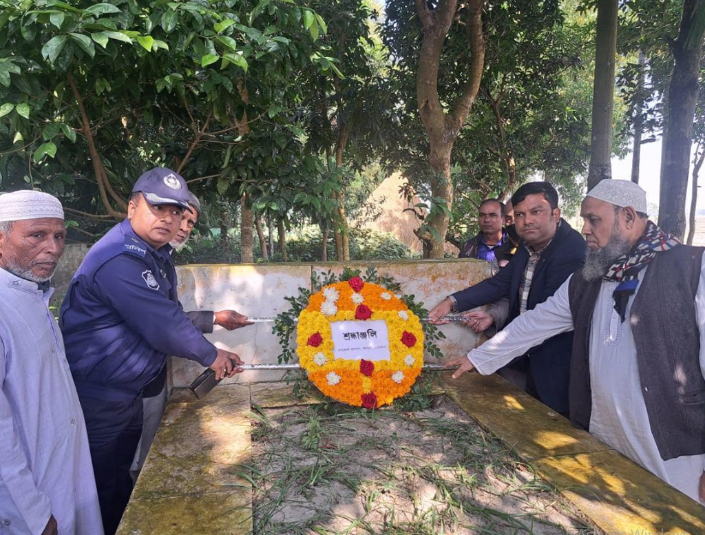 কেন্দুয়ায় শহীদ মুক্তিযোদ্ধাদের কবর জিয়ারত