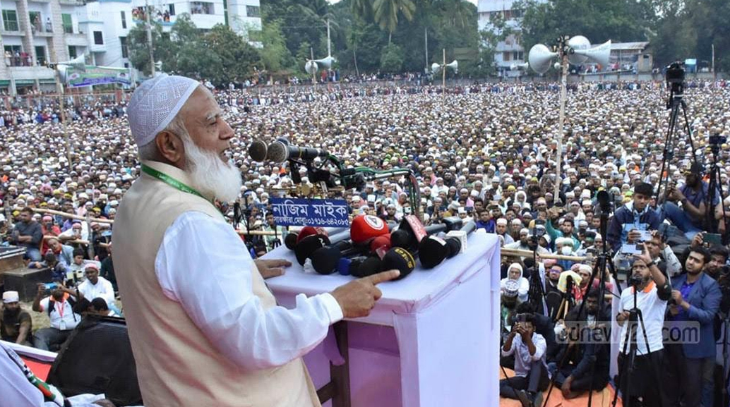 নারীদের পোশাক নিয়ে ‘বাধ্য করা হবে না’: জামায়াত আমির