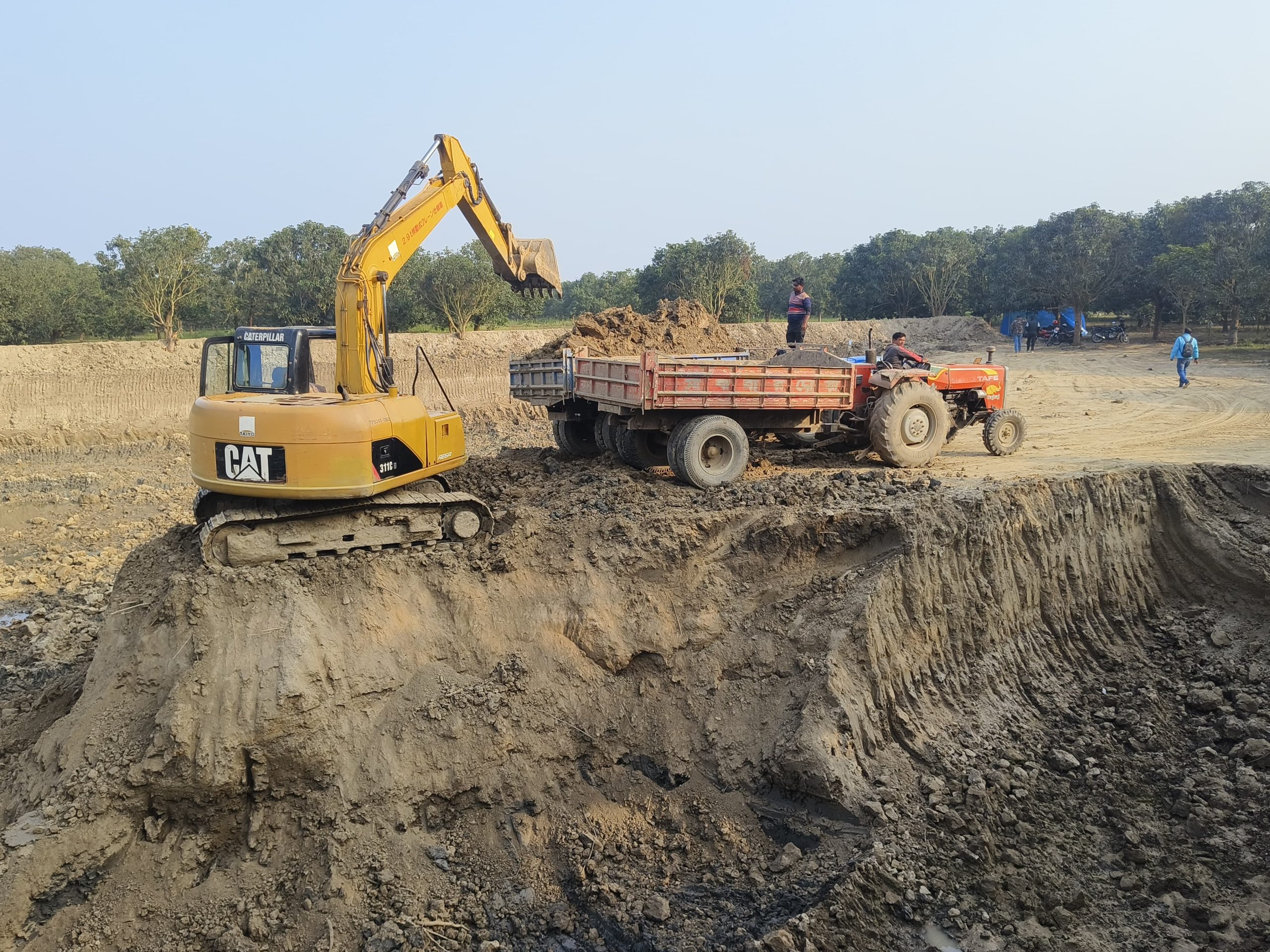 ৪ শতক জায়গা ভরাট করতে ৫ বিঘার আমবাগানকে পুকুর করতে ইউএনওর অনুমতি।