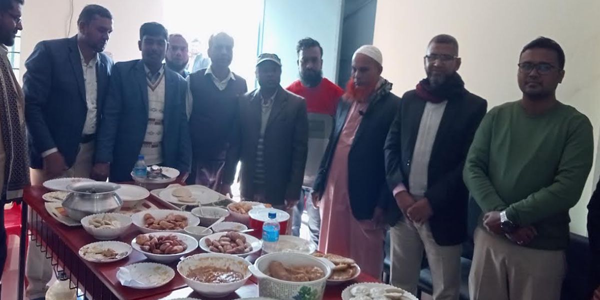গাংনীর জুগিন্দা মাধ্যমিক বিদ্যালয়ে পিঠা উৎসব  অনুষ্ঠিত হয়েছে