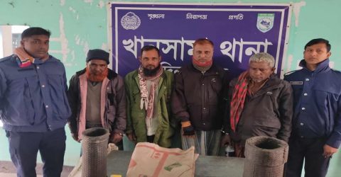 জুয়ার আসর থেকে ইউপি সদস্যসহ আটক ৪