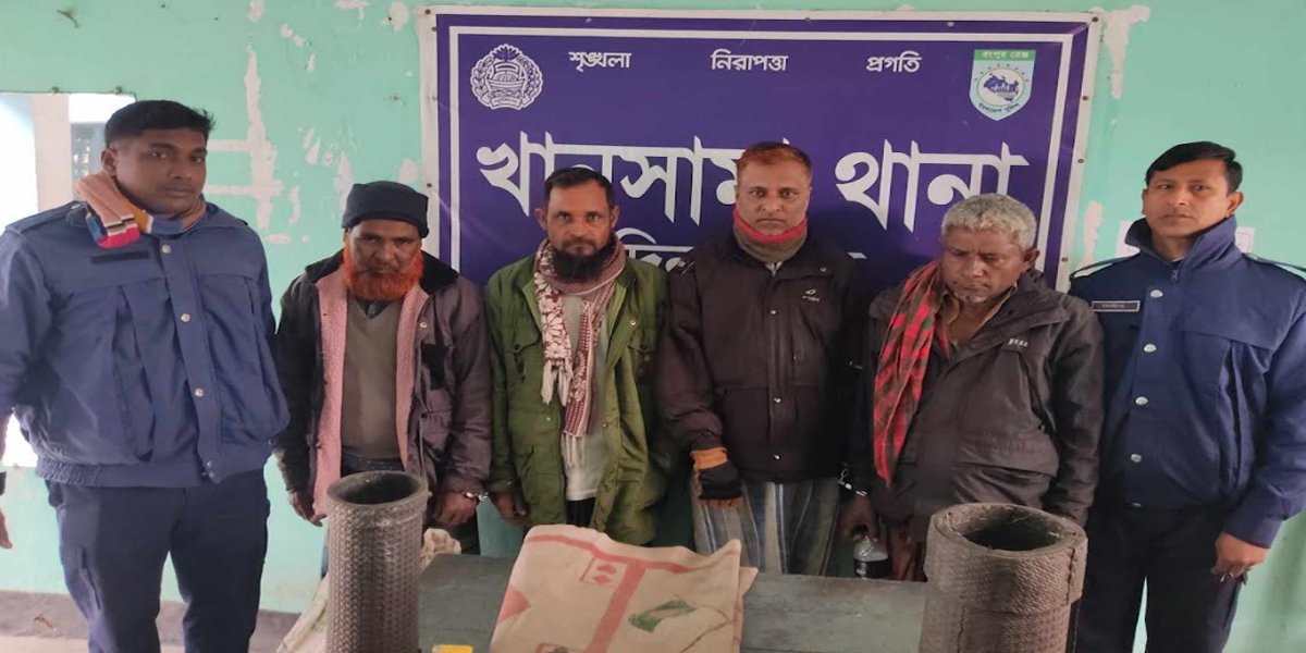 জুয়ার আসর থেকে ইউপি সদস্যসহ আটক ৪
