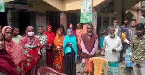 সাঘাটায় ফ্যামিলি স্মার্ট কার্ড না পেয়ে বিপাকে উপকারভোগীরা।