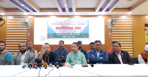 ড. মুহাম্মদ ইউনূস ছাড়া অন্তর্বর্তী সরকারের দায়িত্ব যদি অন্য কারো উপর পড়ত তাহলে ভারত আমাদের জঙ্গি রাষ্ট্র বানিয়ে দিত।