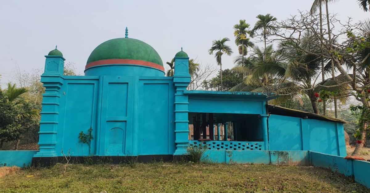 স্বরমুশিয়া খাঁ বাড়ি ৩ গম্বুজ জামে মসজিদ: ২২৯ বছরের প্রাচীন ঐতিহ্যের অনন্য সাক্ষী।