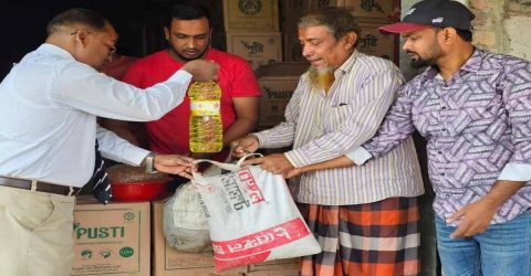 ধামইরহাটে রমজান উপলক্ষে টিসিবি পণ্য বিক্রয় কার্যক্রমের উদ্বোধন