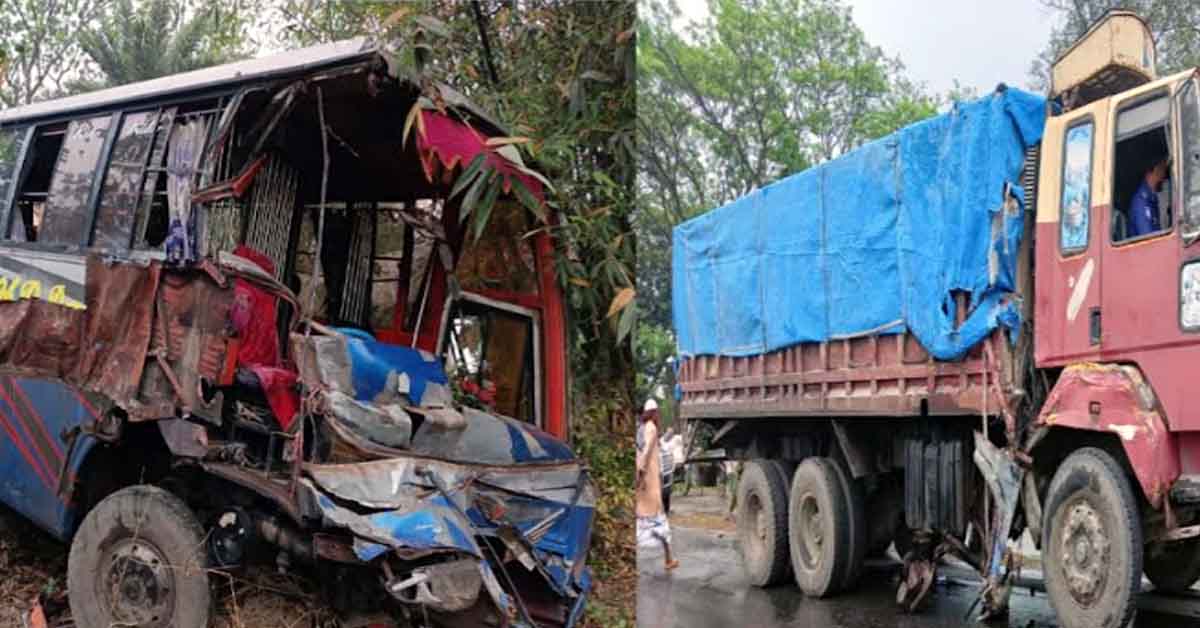 গুরুদাসপুরে বাস-ট্রাক সংঘর্ষে নিহত ১