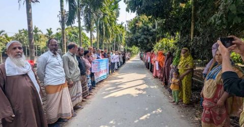 নাটোরে স্কুল ছাত্রীকে অপহরণ ও ধর্ষণে অভিযুক্ত ফিরোজ আহমেদের দৃষ্টান্তমুলক শাস্তির দাবি