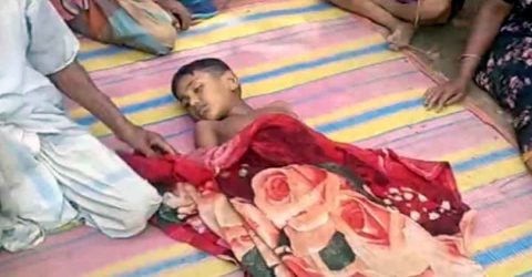 কলমাকান্দায় ট্রাকচাপায় শিশুর মৃত্যু