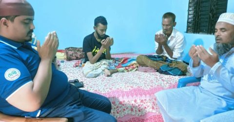 ব্লাড ক্যান্সারে আক্রান্ত মোঃ তুহিন হোসেনের পাশে দাঁড়ালেন জামায়াত নেতৃবৃন্দ