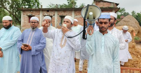 হোপির হাট দাখিল মাদ্রাসার সহকারী মাওলানা আব্দুল মজিদের পিতার জানাজা সম্পন্ন