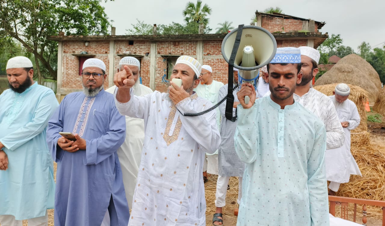 হোপির হাট দাখিল মাদ্রাসার সহকারী মাওলানা আব্দুল মজিদের পিতার জানাজা সম্পন্ন