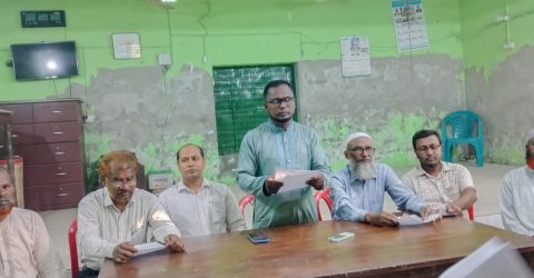 পাইকগাছায় প্রধান শিক্ষকের নামে ফেসবুকে আপত্তিকর পোষ্ট! থানায় জিডি ও সংবাদ সম্মেলন