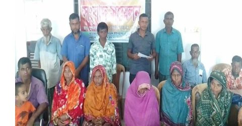 সুন্দরগঞ্জে কর্মসৃজন কর্মসূচির তালিকা থেকে শ্রমিকদের নাম বাদ,অর্থ বানিজ্যের অভিযোগে বঞ্চিতদের সংবাদ সম্মেলন