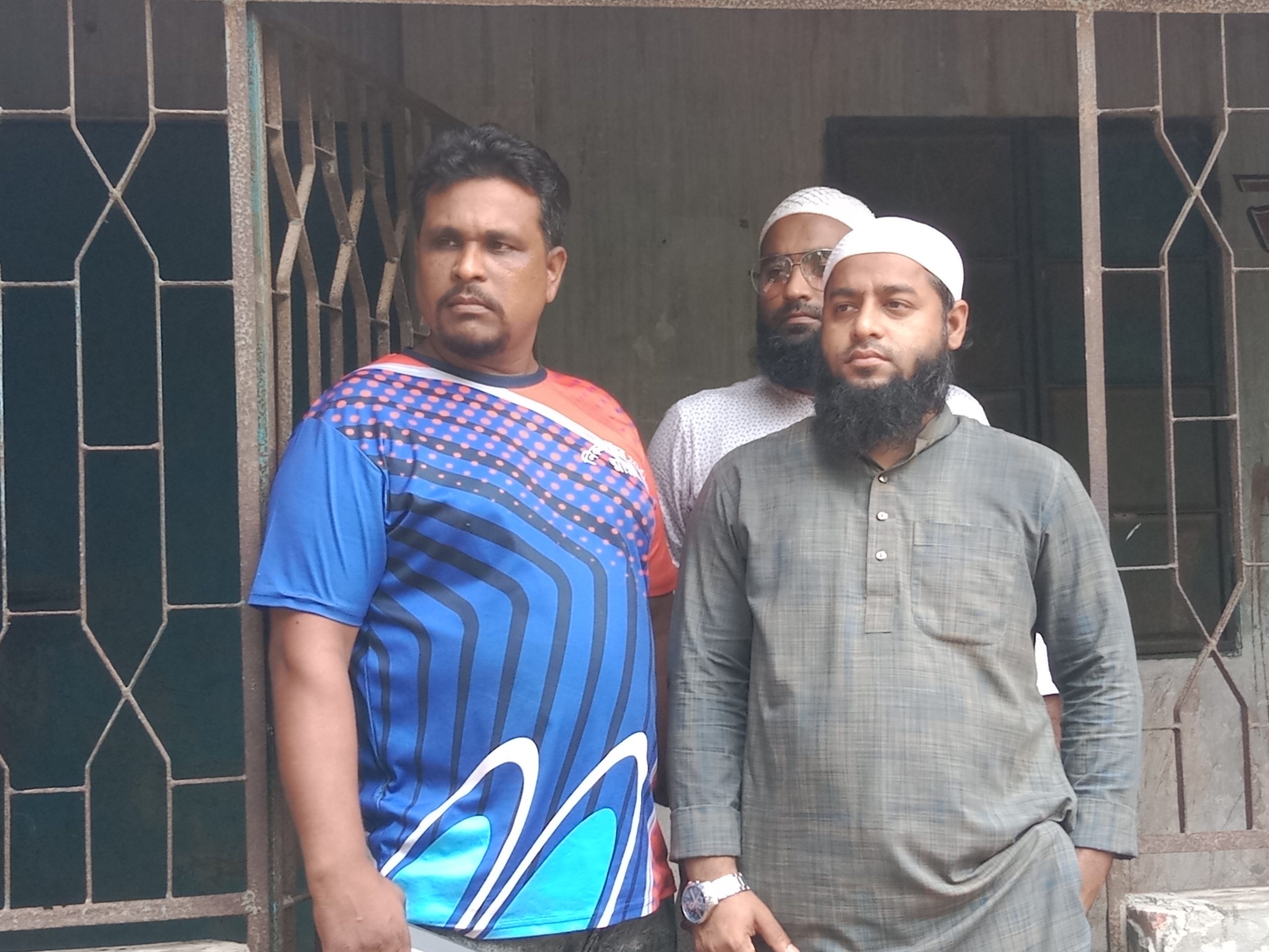 কেন্দুয়ায় অবশেষে মালিক ফিরে পেলেন নিজ বাসা