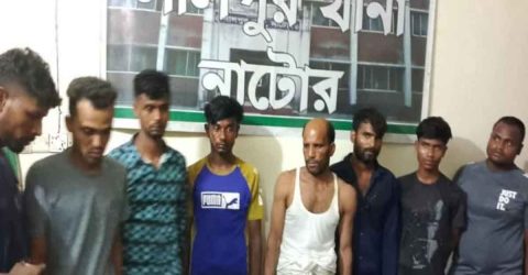 লালপুরে যৌথ বাহিনীর অভিযানে জুয়ার আসরে অভিযান চালিয়ে ৮ জনকে আটক