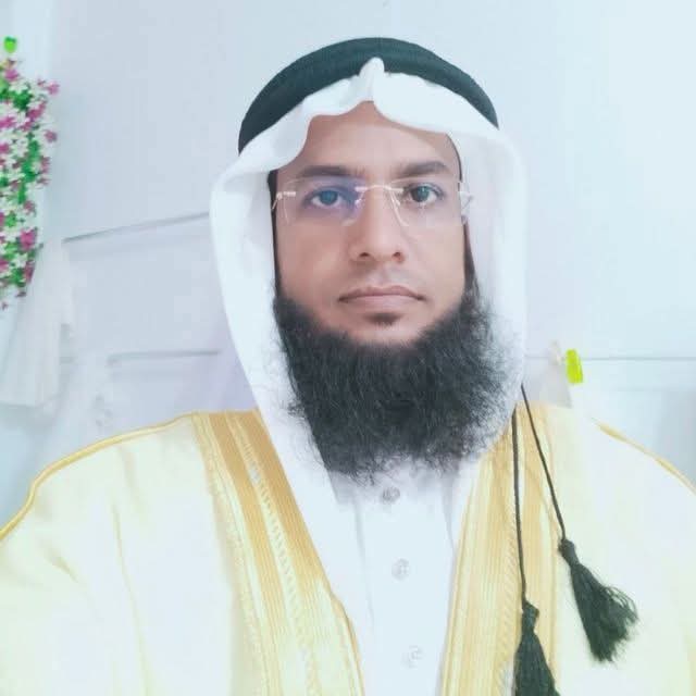 চাটখিলে মাদ্রাসা ছাত্রীকে শ্লীলতাহানির অভিযোগে মাদ্রাসা পরিচালক কে গণধোলাই