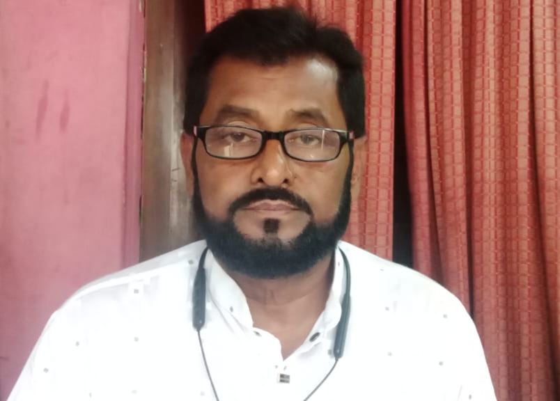 সিরাজগঞ্জের  তামাই গ্রামে পৈত্রিক সম্পত্তি উদ্ধার করতে হেনস্তা বাধ্য হয়ে সংবাদ সম্মেলন করলেন হাফিজ শেখ