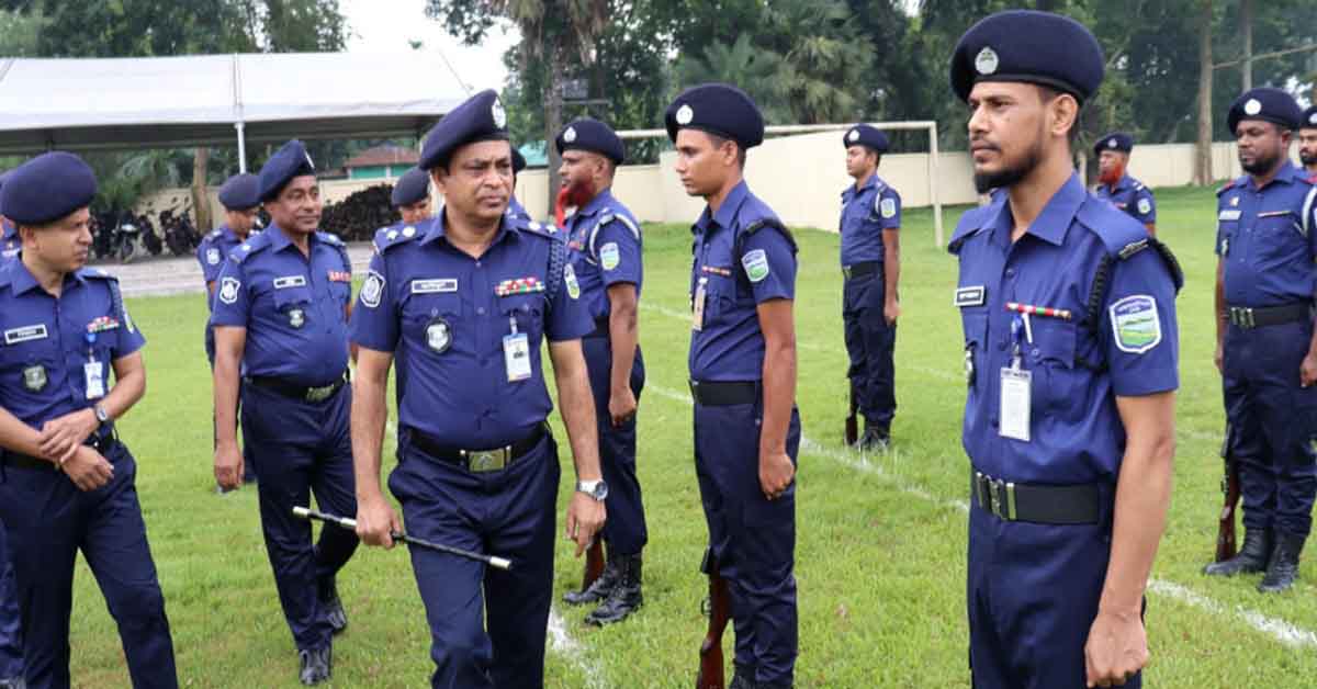 শেরপুর জেলা পুলিশের মাস্টার প্যারেড অনুষ্ঠিত