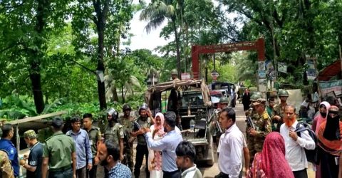 নাসির নগরে প্রশাসন ও যৌথ বাহিনীর অভিযানে শতাধিক অবৈধ  স্থাপনা উচ্ছেদ