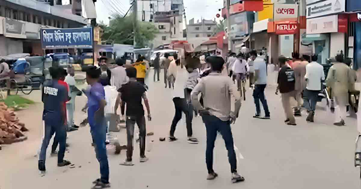 শরীয়তপুরে ছাত্রদলের কমিটি ঘোষণাকে কেন্দ্র করে জেলা ছাত্রদলের দুই গ্রুপের মধ্যে সংঘর্ষ আহত ৫