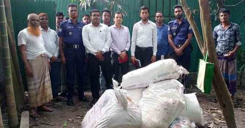 শেরপুরে অবৈধ পলিথিন ও হাইড্রোলিক হর্ন জব্দ
