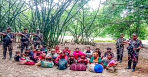 বৃষ্টির মধ্যেই মাসুদপুর সীমান্ত দিয়ে ২০ জনকে পুশইন করল বিএসএফ