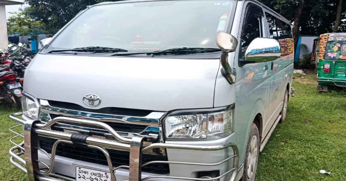 কলমাকান্দায় তক্ষক পাচারকালে মাইক্রোবাস জব্দ, আটক ৯ জন