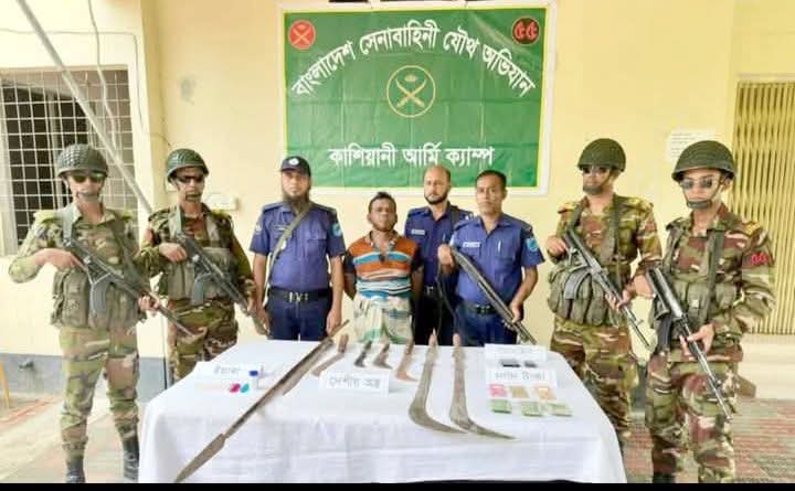 গোপালগঞ্জের মুকসুদপুরে যৌথবাহিনীর অভিযানে অস্ত্র ও ইয়াবাসহ আটক-১