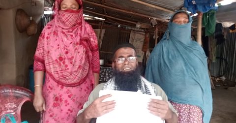 থানায় অভিযোগ করে হুমকির মুখে মন্দেজ প্রাং এর পুরো পরিবার