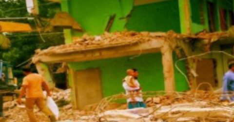কোটালীপাড়ায় রাতদিন চলছে অবৈধ স্থাপনা উচ্ছেদ অভিযান
