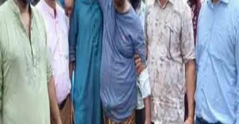 উলিপুর পৌরসভায় বিল্ডিং কোড অমান্য করে ভবন নির্মাণের প্রতিবাদ জানাতে গিয়ে গুরুতর আহত