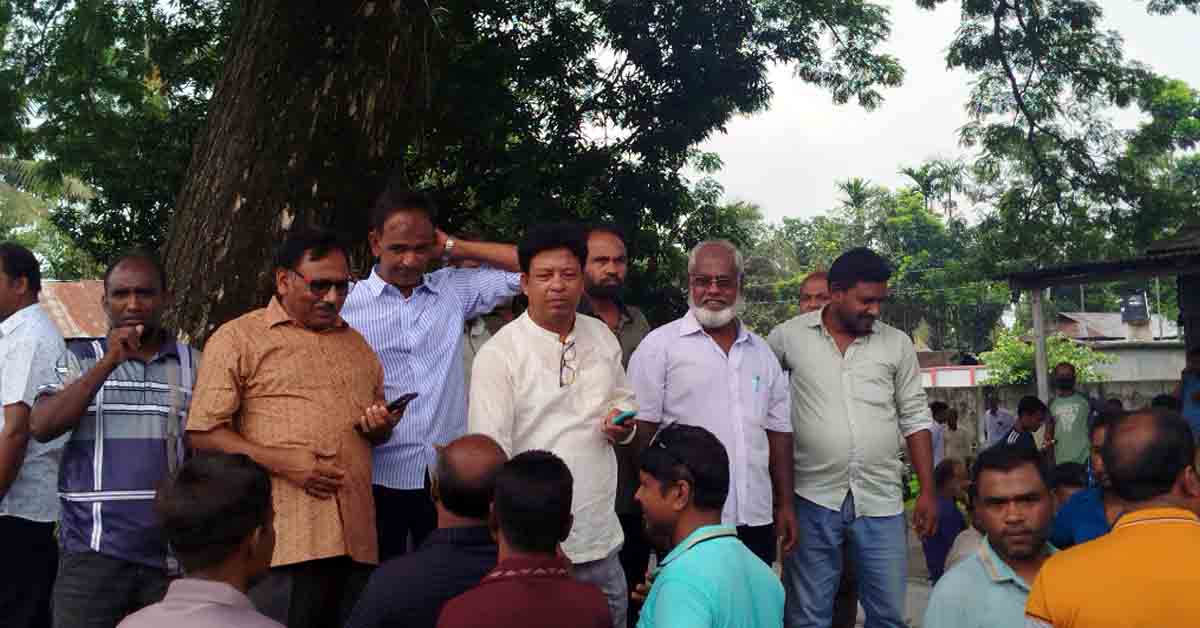 তারেক রহমানকে নিয়ে অশ্লীল,অশ্রাব্য ও কুরুচিপূর্ণ স্লোগানের প্রতিবাদে সুন্দরগঞ্জ উপজেলা বিএনপির বিক্ষোভ সমাবেশ অনুষ্ঠিত