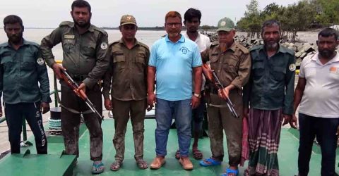 সুন্দরবনে বন বিভাগের অভিযানে ১শ ২০ মিটার হরিণ ধরার ফাঁদ উদ্ধার
