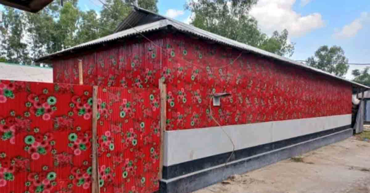 লালমনিরহাটে কোটিপতির নামে ভূমিহীনদের সরকারি ঘর