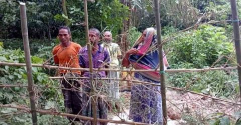মিঠাপুকুরে এক সপ্তাহ ধরে দুটি পরিবারের বাড়ী যাতায়াতের রাস্তা বন্ধ করে রেখেছে আপন মামা ও তার ছেলেরা