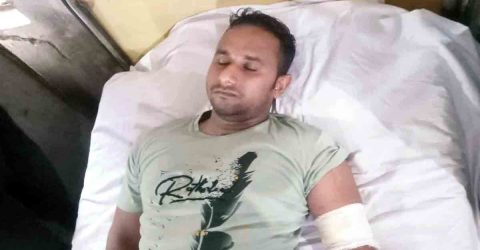 দেবহাটায় সাংবাদিক তারেকের উপর হামলায় ‘দেবহাটা  রিপোর্টার্স ক্লাবে’র নিন্দা ও প্রতিবাদ