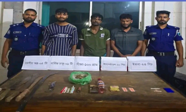কাহালুতে সেনাবাহিনীর হাতে মাদক ও দেশীয় অস্ত্রশস্ত্র সহ ৩জন গ্রেফতার