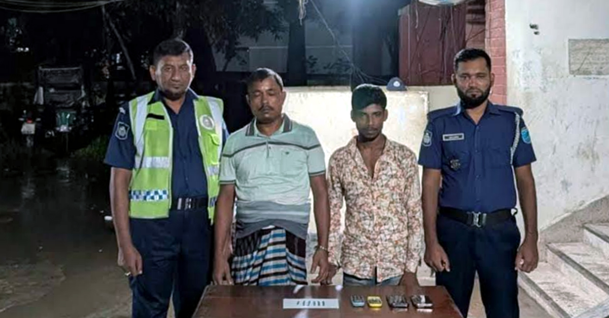 বোয়ালমারীতে যৌথ বাহিনীর অভিযান মাদকসহ গ্রেপ্তার ২