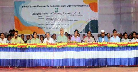 মেধাবী ও অসচ্ছল শিক্ষার্থীদের বৃত্তি দিল গোবিপ্রবি প্রশাসন