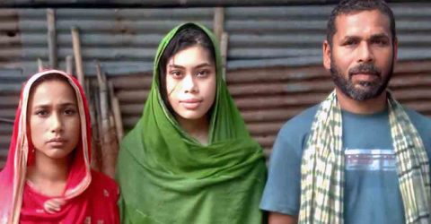 ‎বিজ্ঞান বিভাগ থেকে জিপিএ-৫ পেয়েও অর্থের  সংকটে ভর্তির শঙ্কায় দিন কাটাছে মারুফা আক্তার