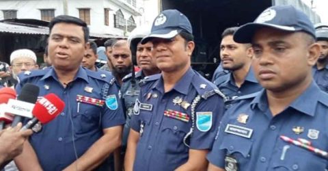 ঢাকা ময়মনসিংহ মহাসড়কে অবৈধ স্থাপনা উচ্ছেদে অভিযান পরিচালিত হয়