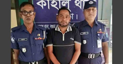 বগুড়ার কাহালু থানা পুলিশ ৬ মাসের সাজা প্রাপ্ত আসামীকে গ্রেফতার
