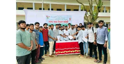 ঠাকুরগাঁওয়ে নেতৃত্ব তৈরির পথে ছাত্রদল: মহিলা কলেজে সদস্য সংগ্রহ কার্যক্রম
