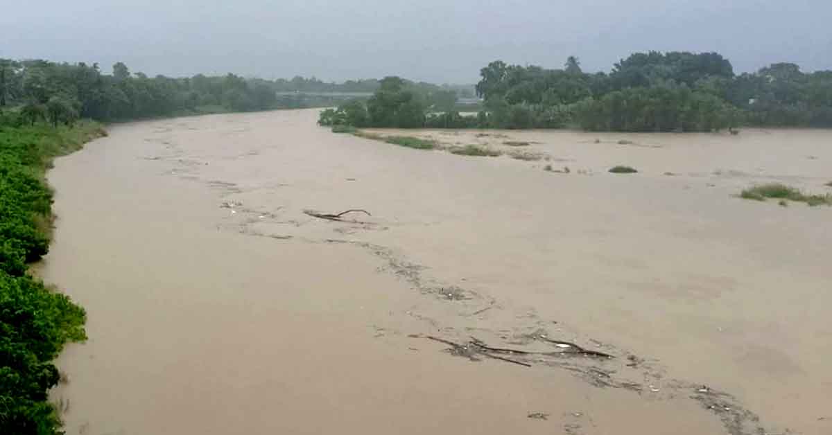 বাড়ছে গোমতী নদীর পানি, কুমিল্লায় বন্যার শঙ্কা
