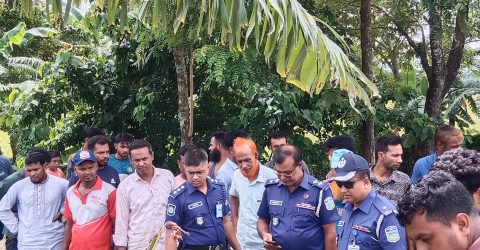 শামুক জানী নদীর ব্রিজ ও উক্ত এলাকা পরিদর্শন করেন কেন্দুয়া সার্কেল সহকারী পুলিশ সুপার গোলাম মোস্তফা